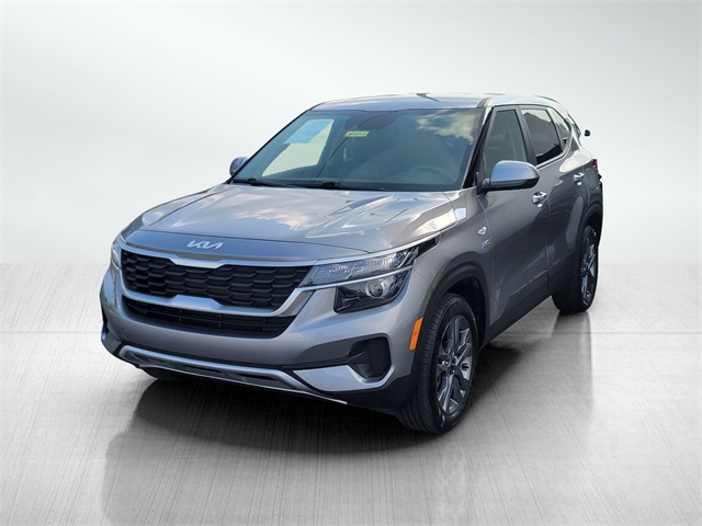 2023 Kia Seltos LX photo 7