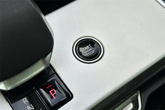 2025 Land Rover Range Rover SE photo 19