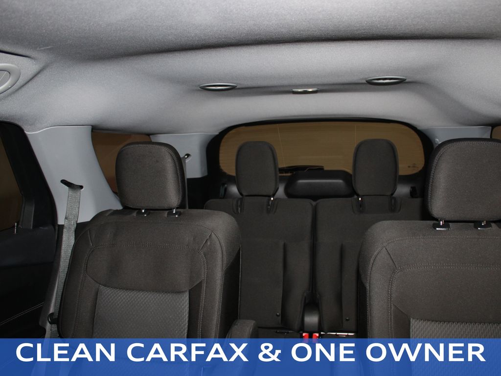 2023 Ford Explorer XLT photo 4