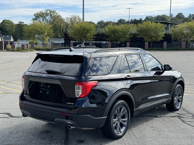 2023 Ford Explorer XLT photo 3