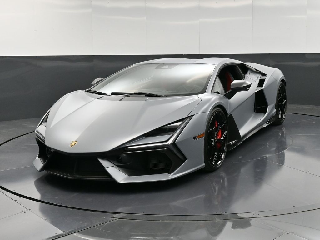 2024 Lamborghini Revuelto Base's photo