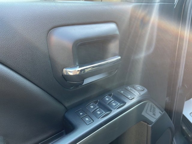 2018 Chevrolet Silverado 1500 LT photo 9