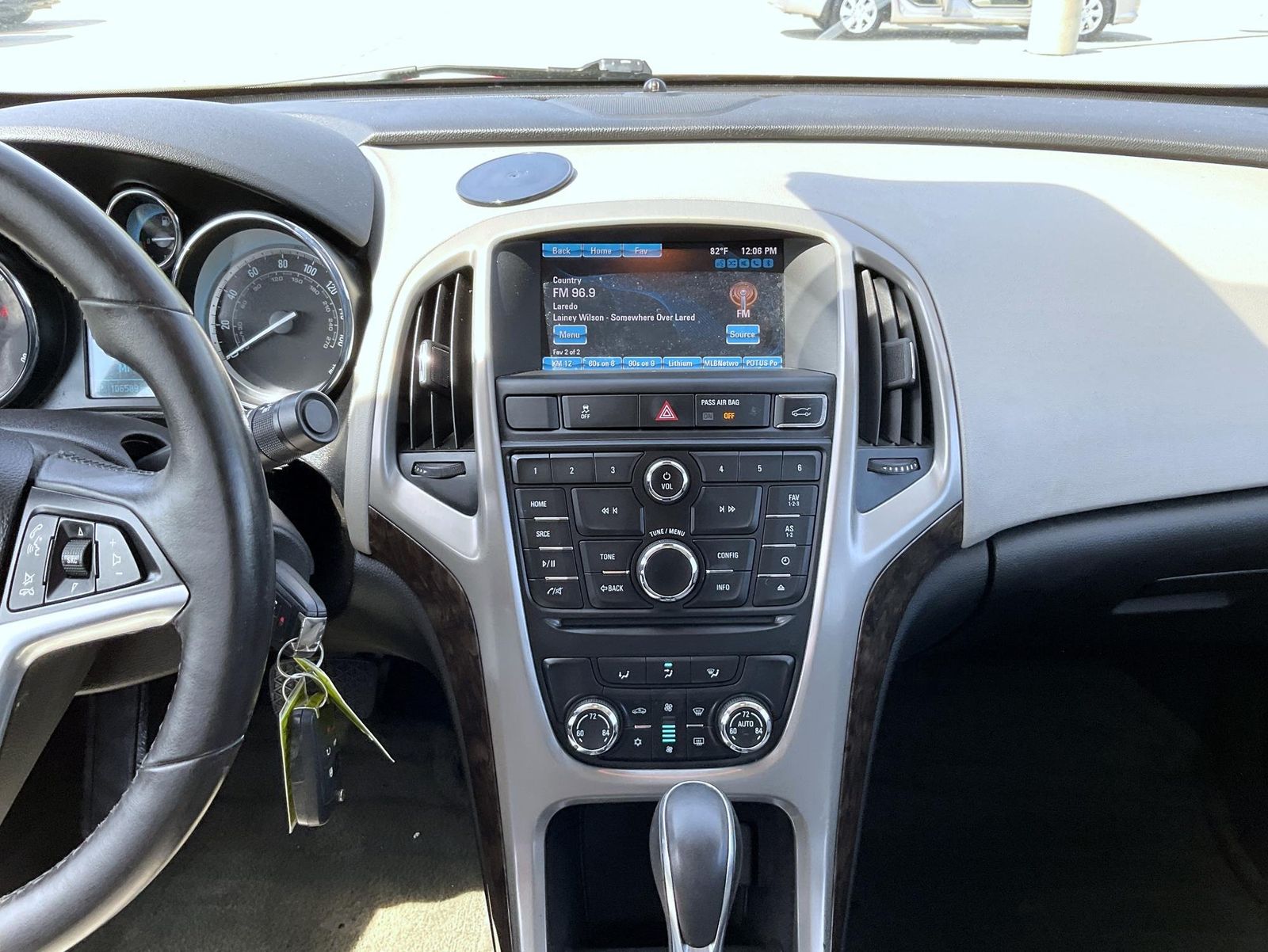 2013 Buick Verano Base photo 13