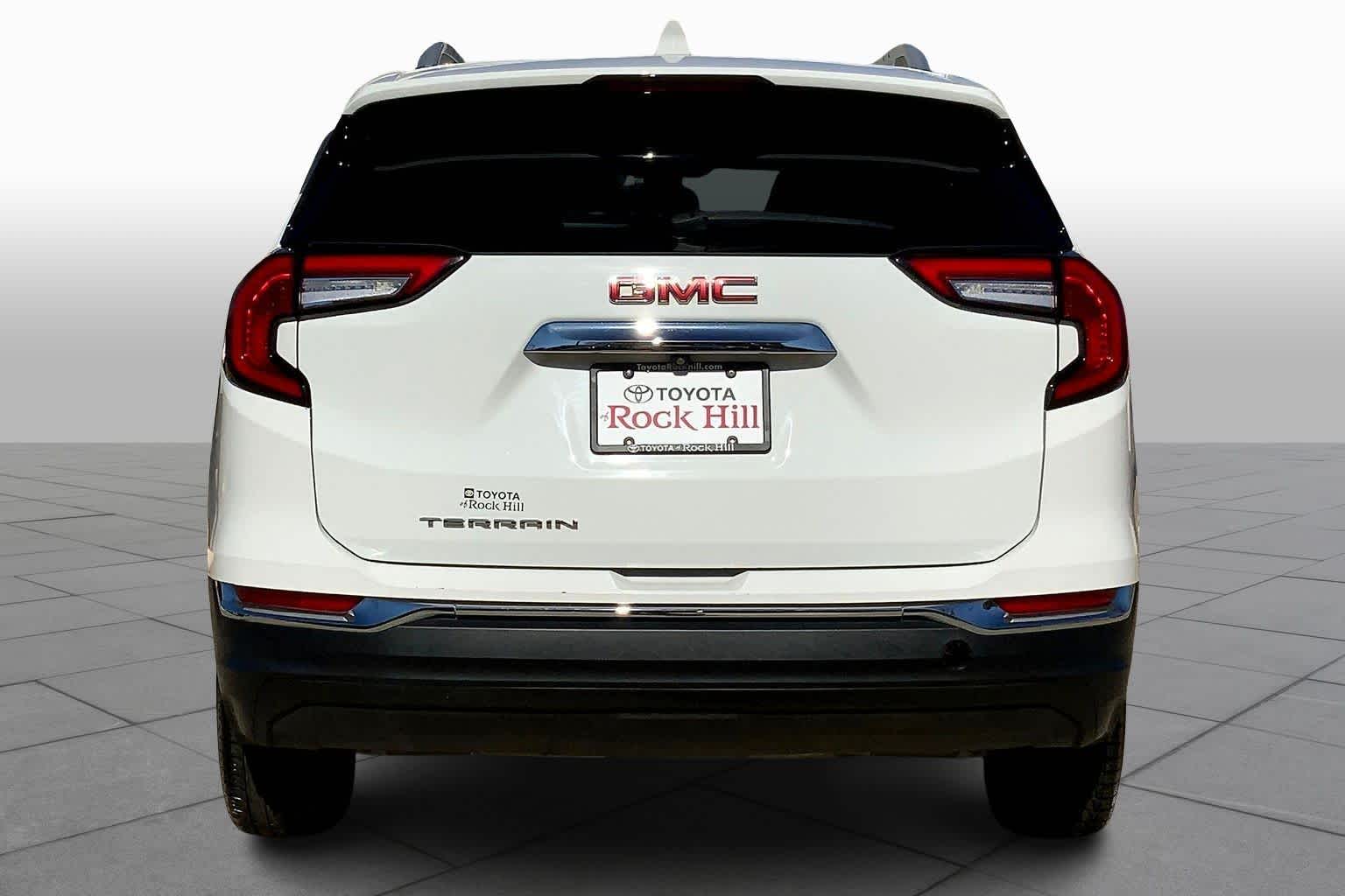 2023 Gmc Terrain SLT photo 3