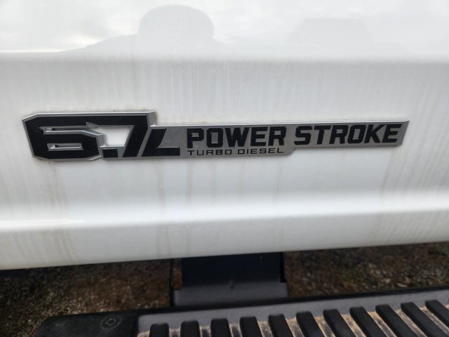 2023 FORD F-450 - Image 10