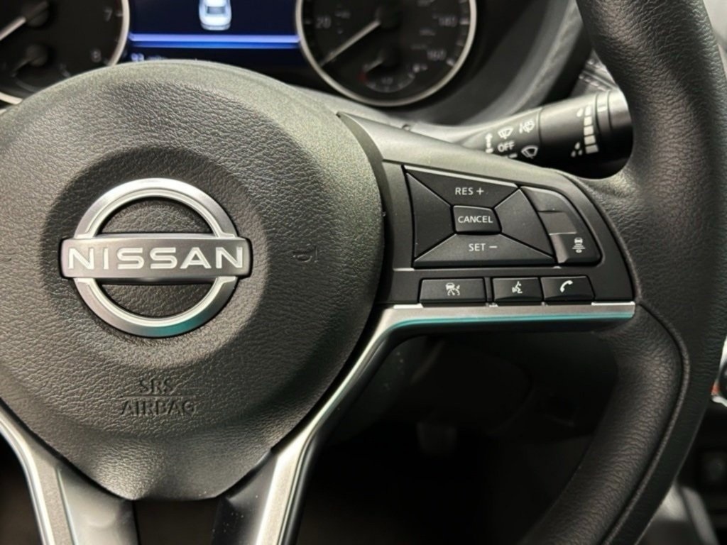 2025 Nissan Sentra SV photo 18