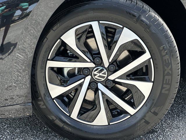 2025 Volkswagen Jetta 1.5T S photo 2