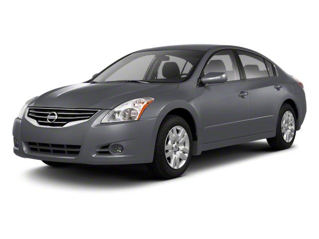 2010 Nissan Altima S's photo