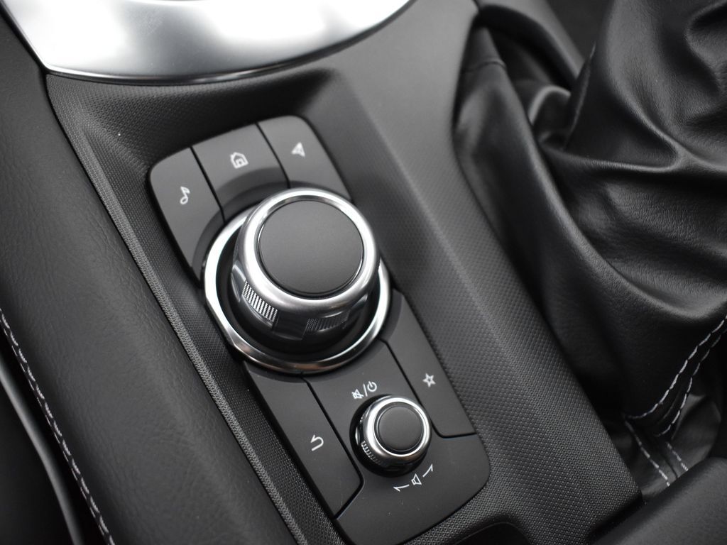 2025 Mazda MX-5 Miata Miata photo 16