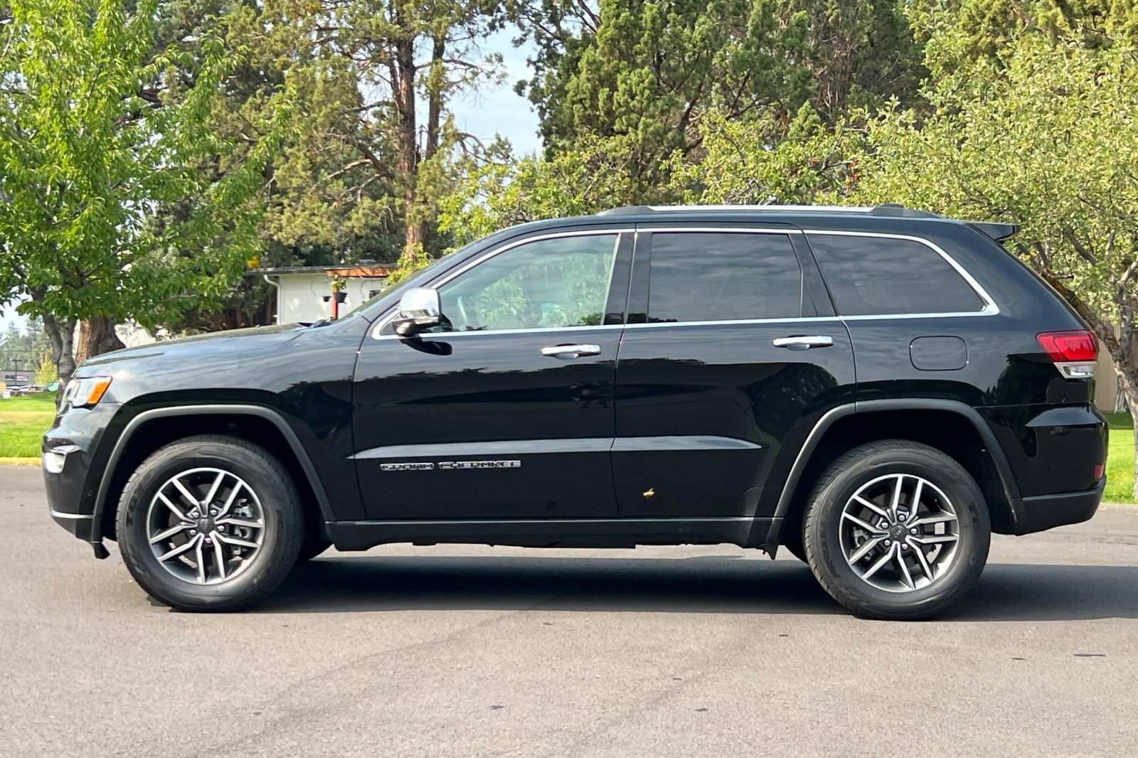 2021 Jeep Grand Cherokee Limited photo 6