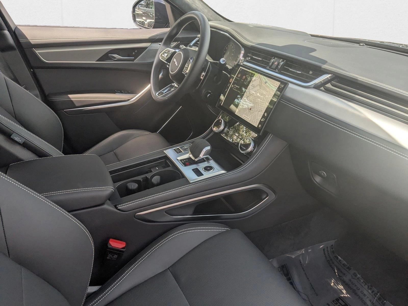 2026 Jaguar F-PACE P400 R-Dynamic S photo 19