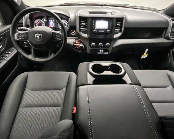 2024 Ram 1500 Tradesman photo 9