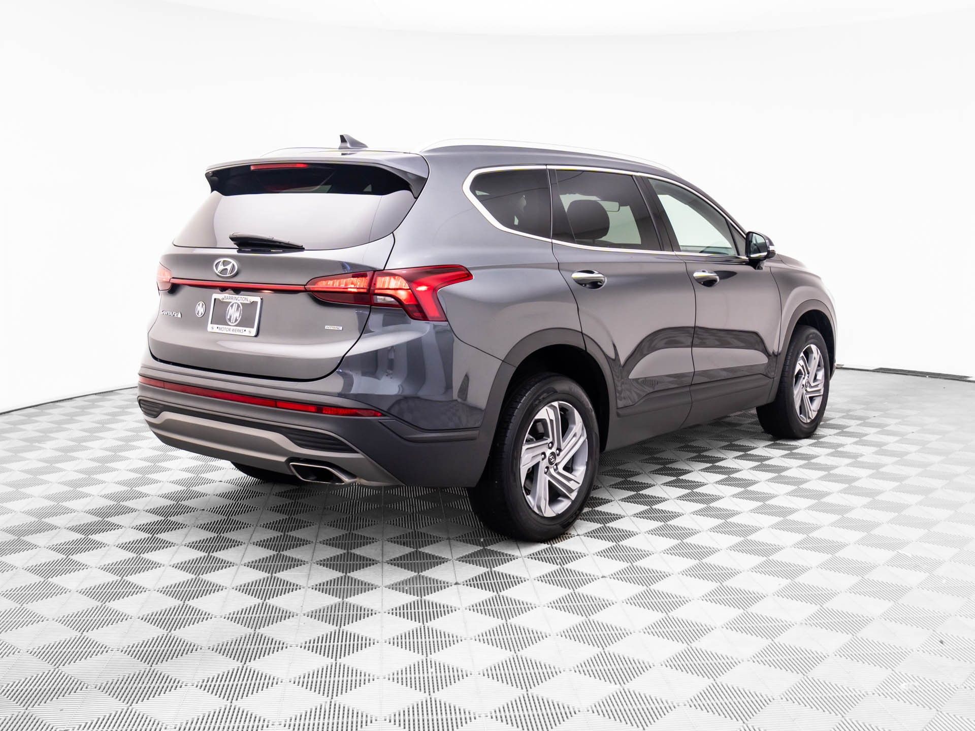 2023 Hyundai Santa Fe SEL photo 2