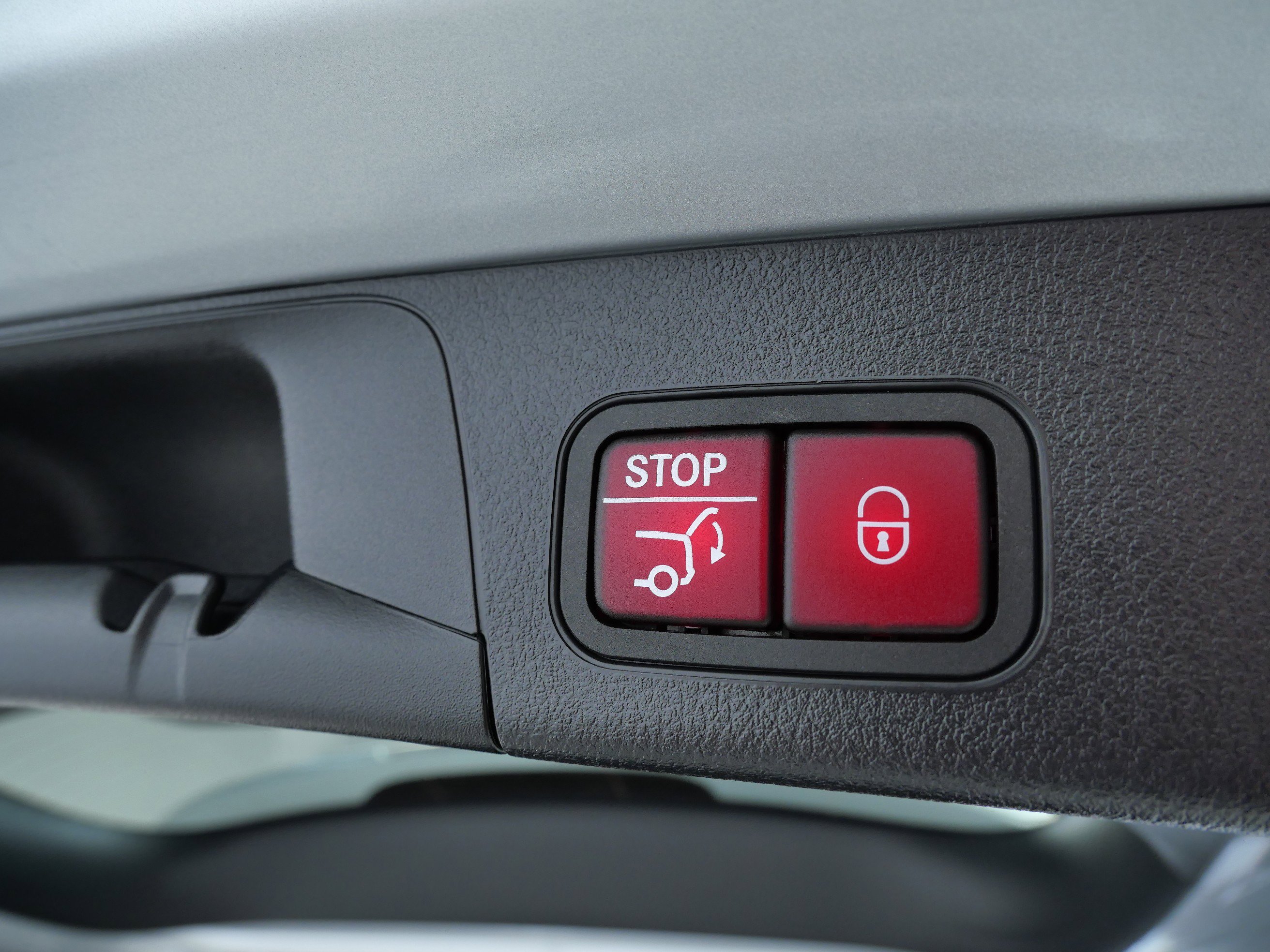 2023 Mercedes Benz EQB 300 4MATIC photo 7