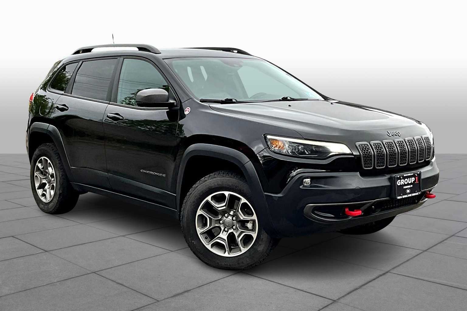2021 Jeep Cherokee Trailhawk photo 2