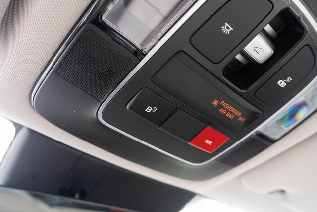 2025 Hyundai Sonata Hybrid Limited photo 24