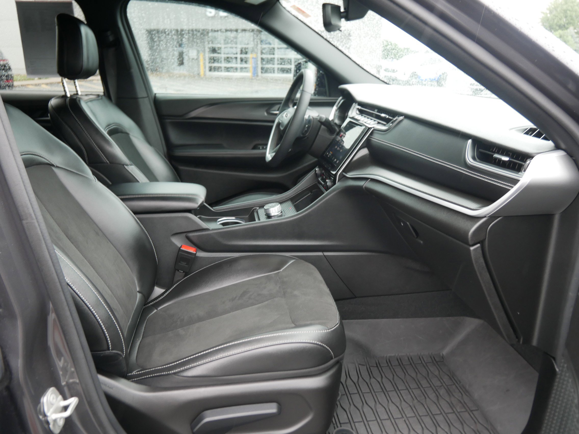 2024 Jeep Grand Cherokee Altitude X photo 13