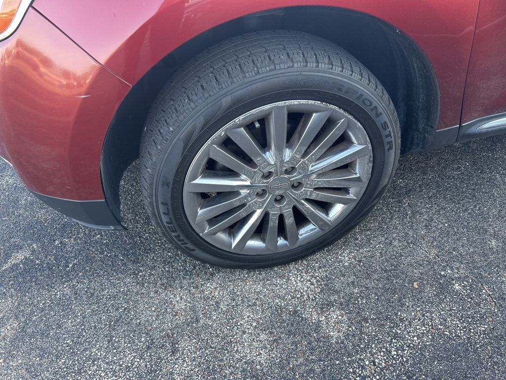 2014 Lincoln MKX Base photo 3