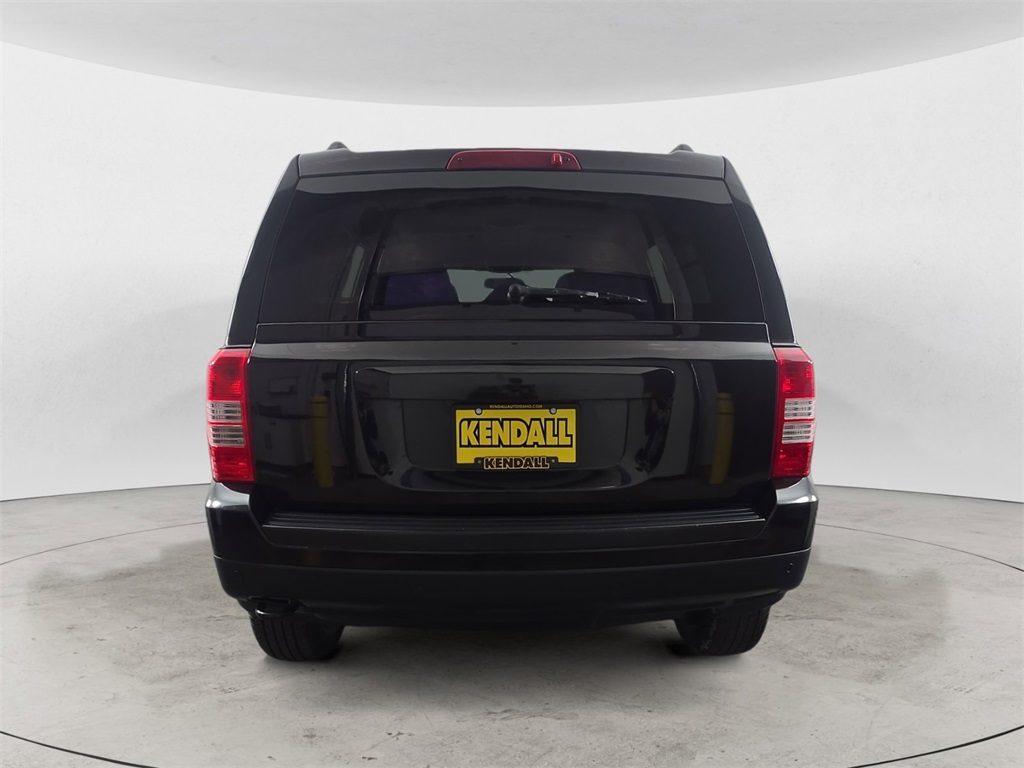 2011 Jeep Patriot Latitude photo 4