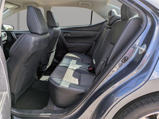 2016 Toyota Corolla L photo 12