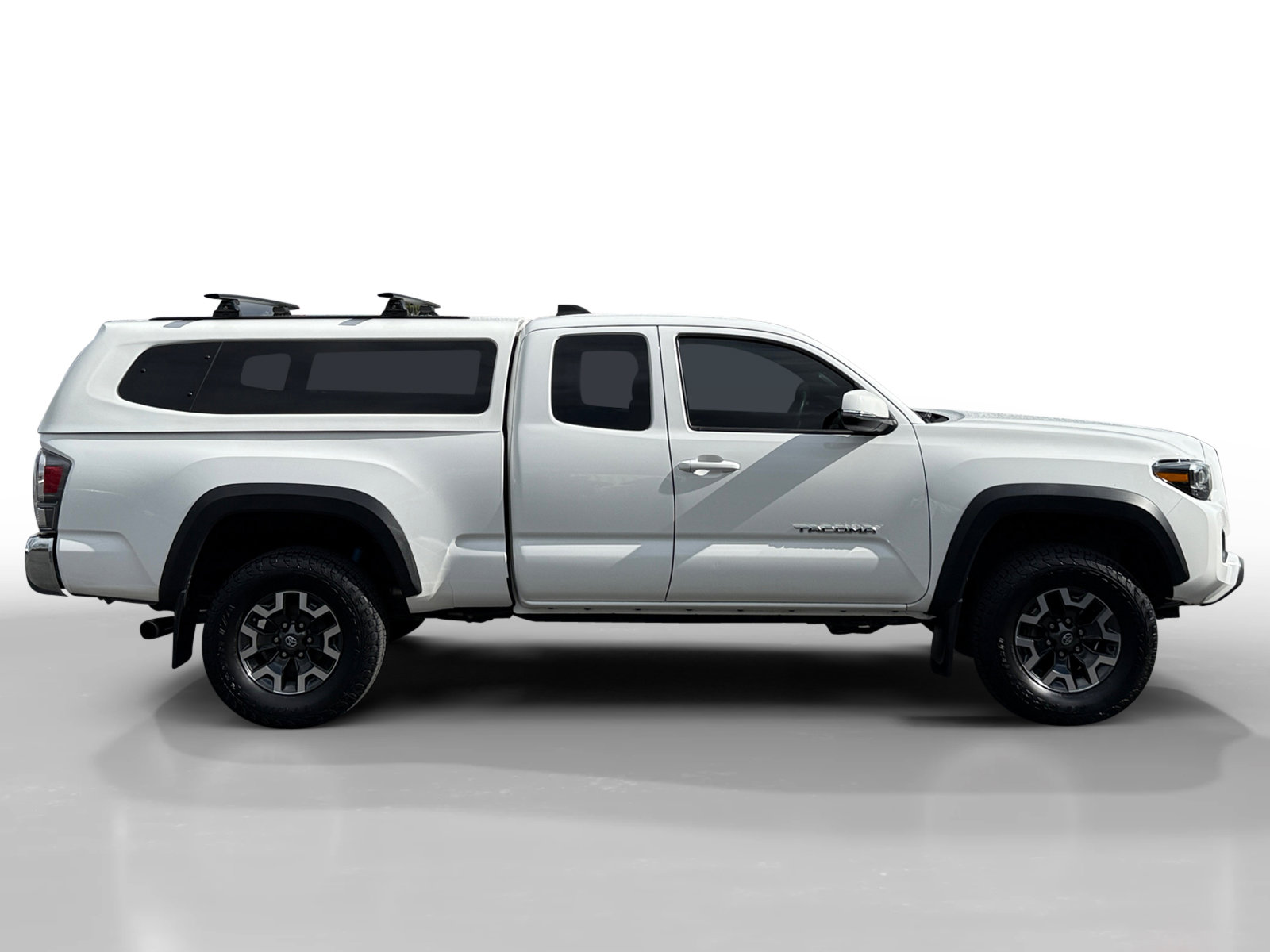 2022 Toyota Tacoma TRD Off-Road photo 6