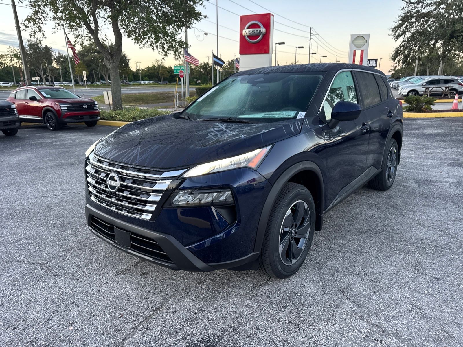 2026 Nissan Rogue SV photo 2