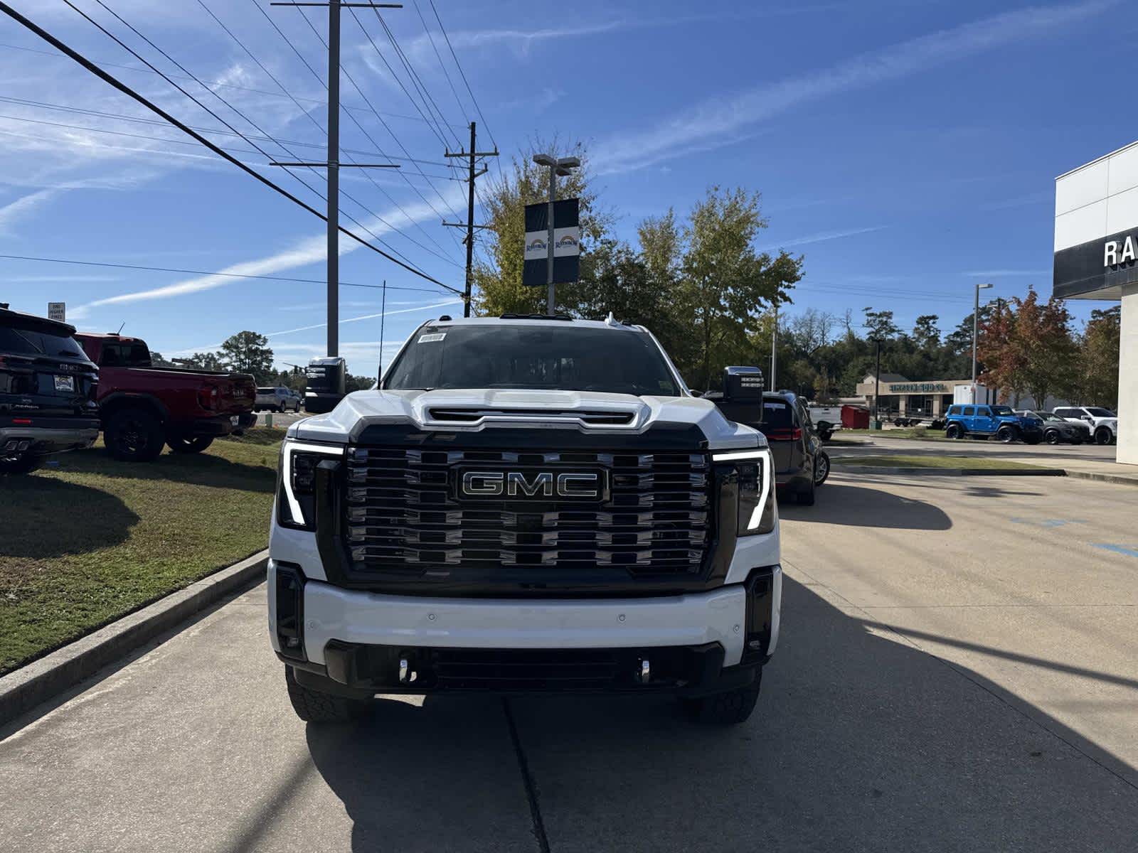 2026 Gmc Sierra 3500 HD Denali Ultimate photo 2