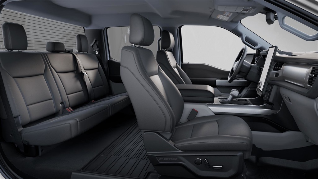 2025 Ford F-150 Lightning photo 6
