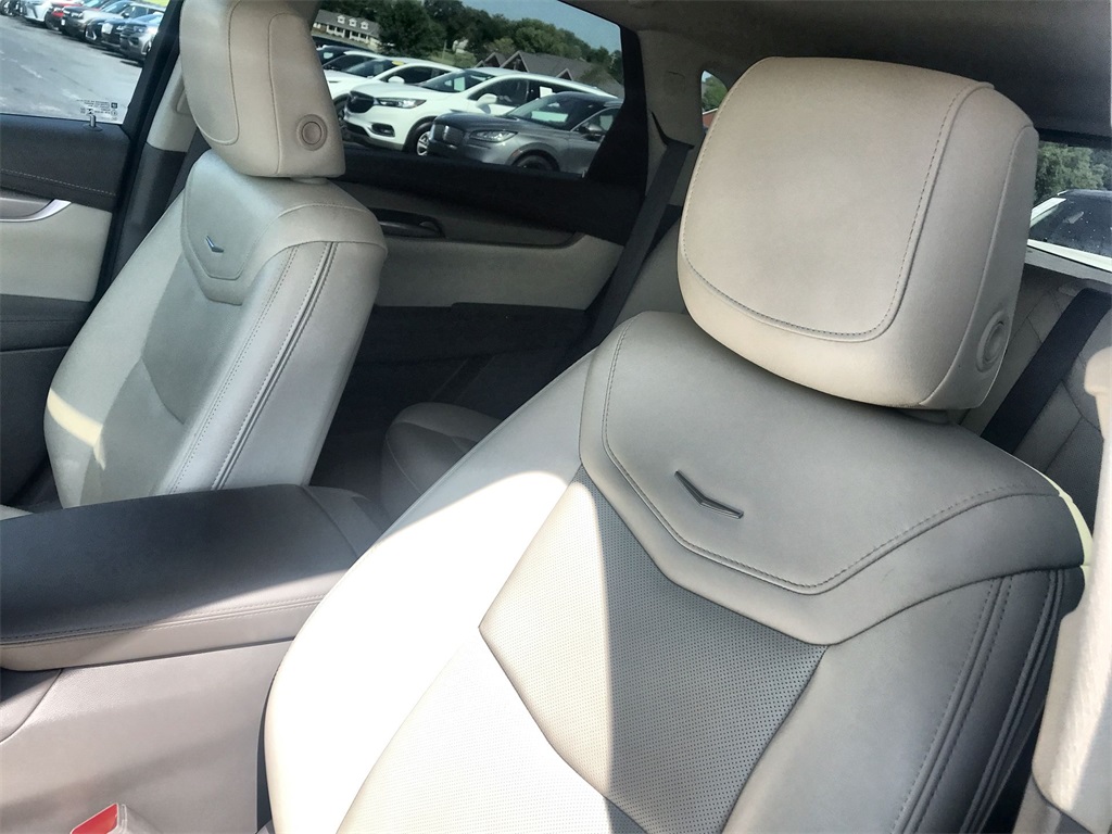 2022 Cadillac XT5 Premium Luxury photo 10
