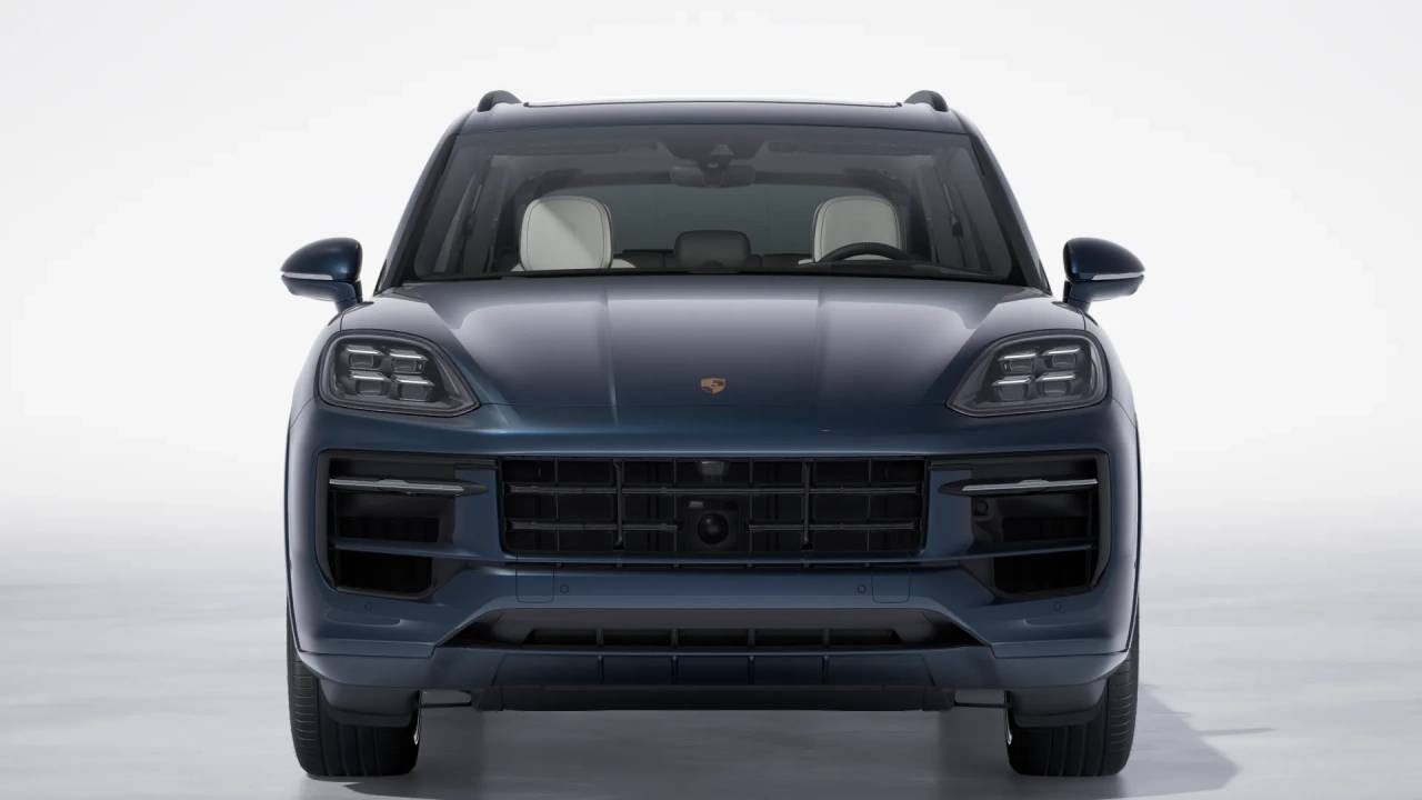 2026 Porsche Cayenne GTS photo 9