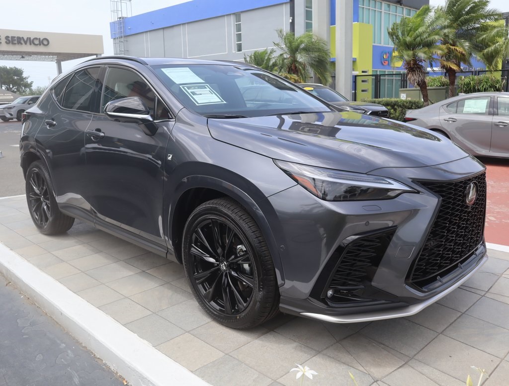 2026 Lexus NX 450h+ F SPORT photo 3