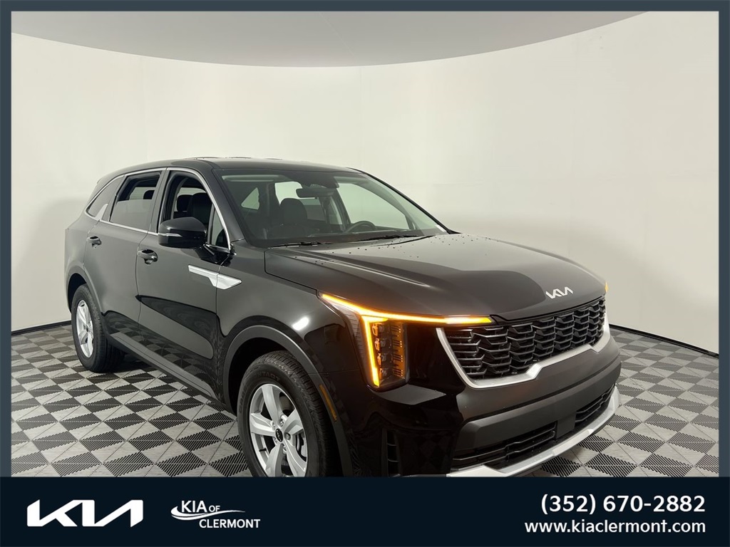 2026 Kia Sorento LX's photo