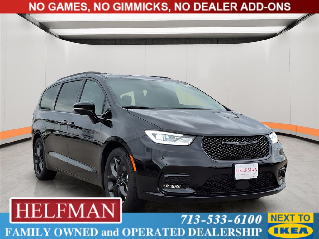 2026 Chrysler Pacifica Limited's photo