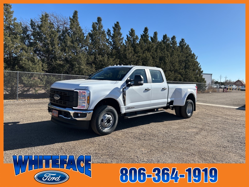 2026 Ford F-350 Super Duty XL's photo