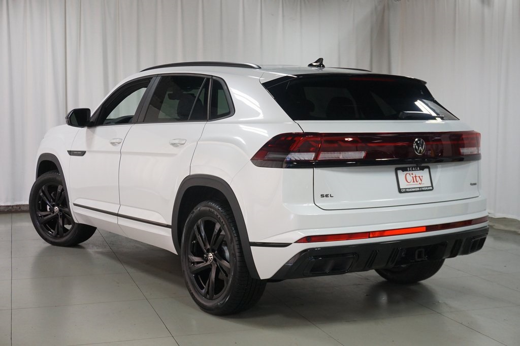 2025 Volkswagen Atlas Cross Sport SEL R-Line photo 6