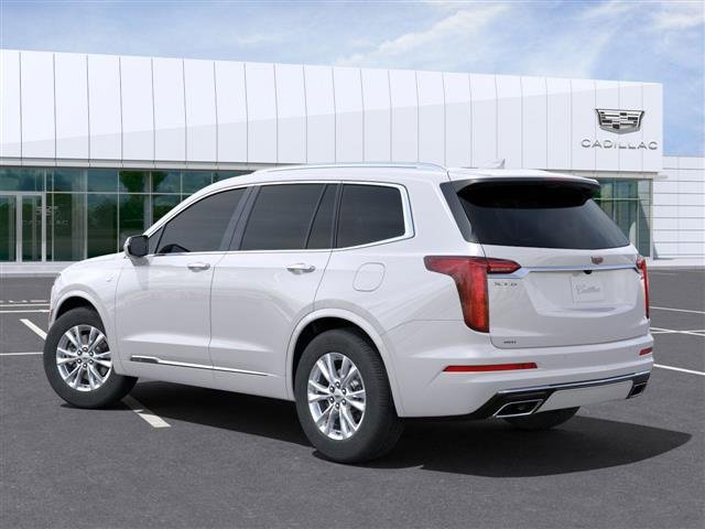 2025 Cadillac XT6 Luxury photo 2