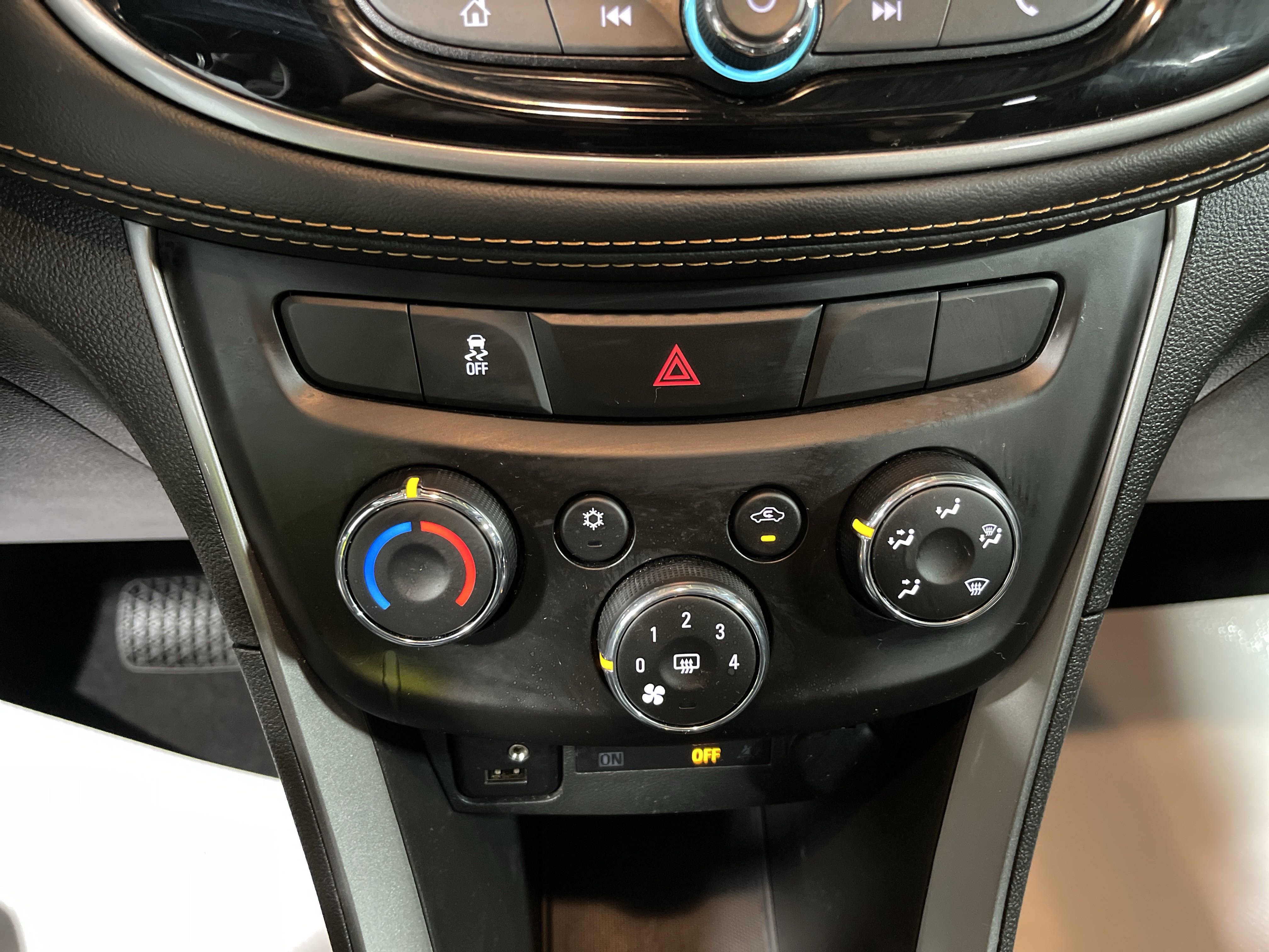 2021 Chevrolet Trax LS photo 7
