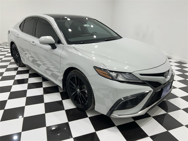 2022 Toyota Camry XSE photo 7