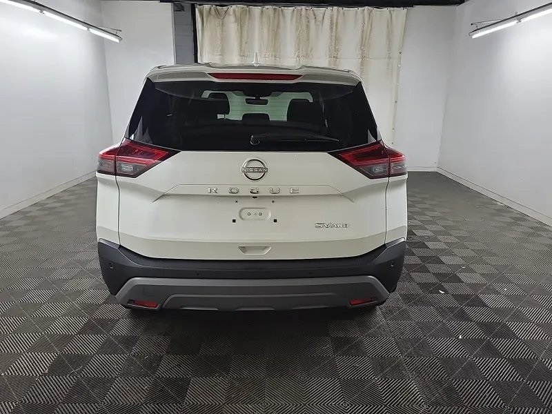 2023 Nissan Rogue SV photo 3