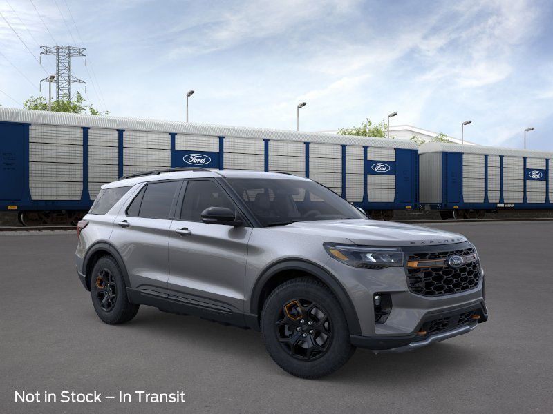 2026 Ford Explorer photo 3