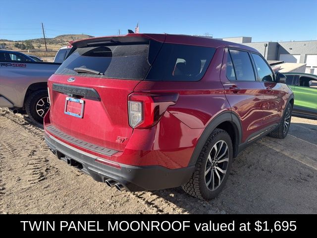 2021 Ford Explorer ST photo 4