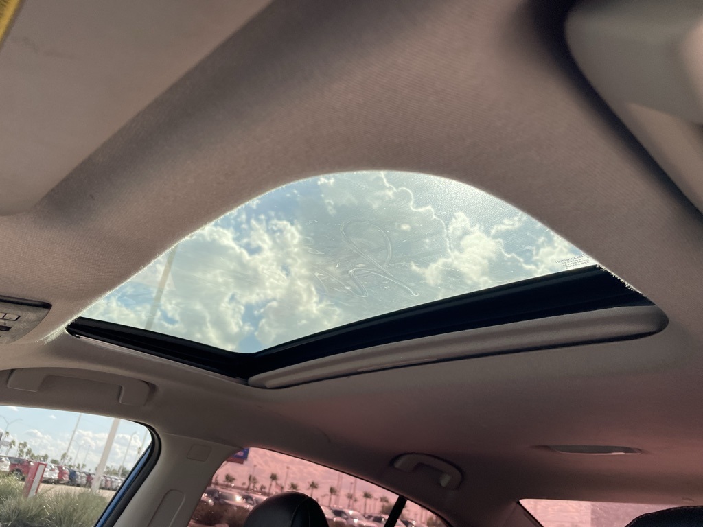 2022 Nissan Sentra SR photo 13