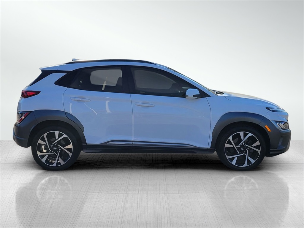 2022 Hyundai Kona Limited photo 4