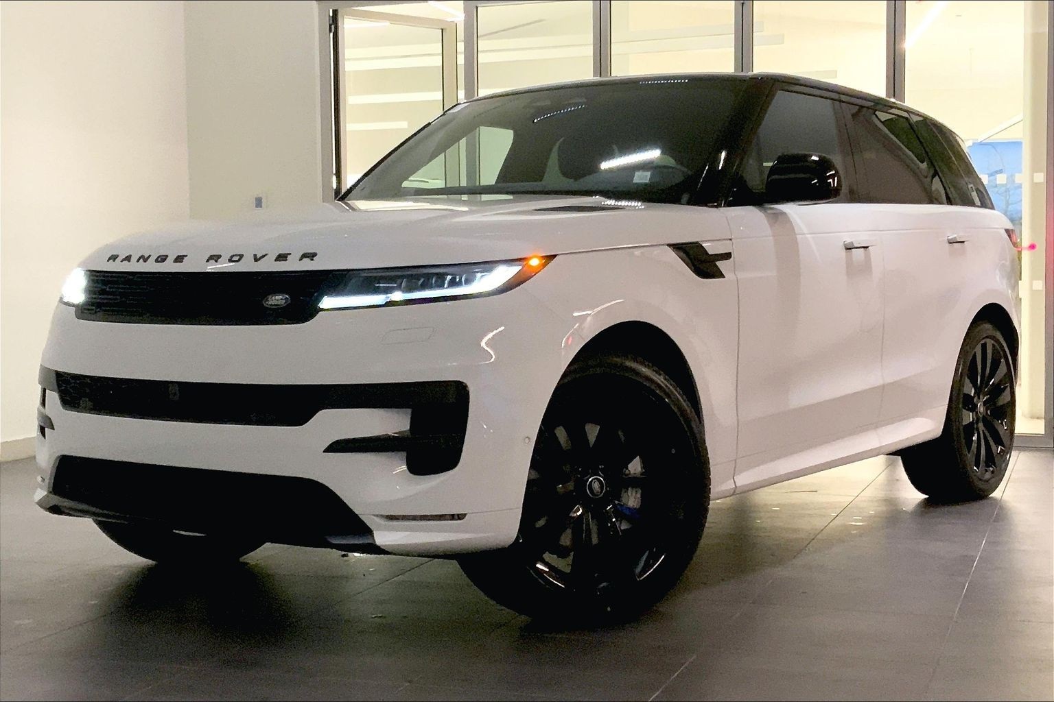 2025 Land Rover Range Rover Sport Dynamic SE's photo