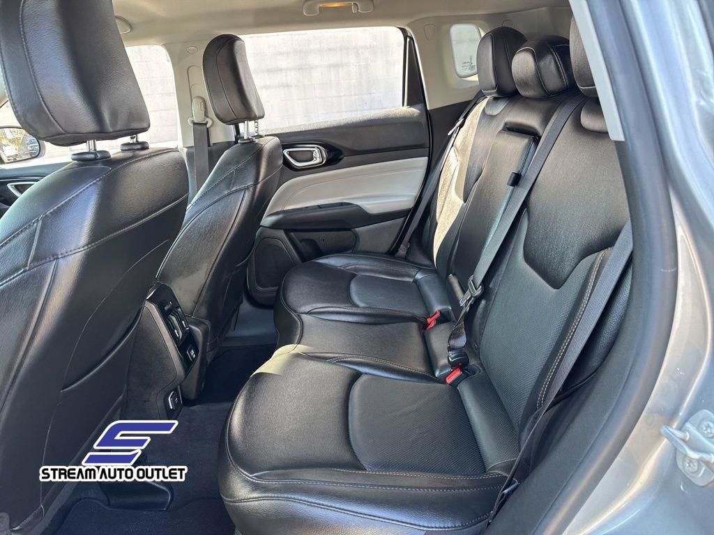2022 Jeep Compass Limited photo 26