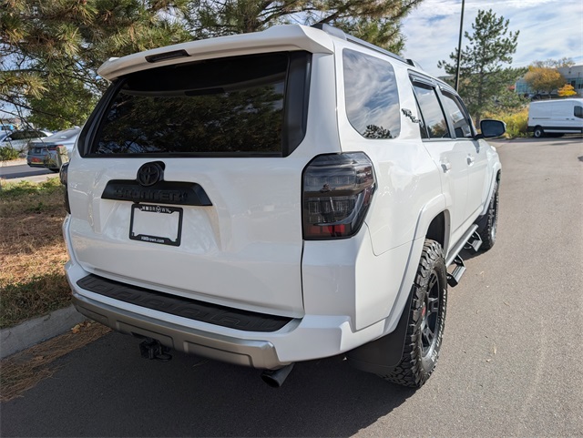2020 Toyota 4Runner TRD Off-Road photo 3