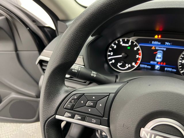 2024 Nissan Altima 2.5 SV photo 11