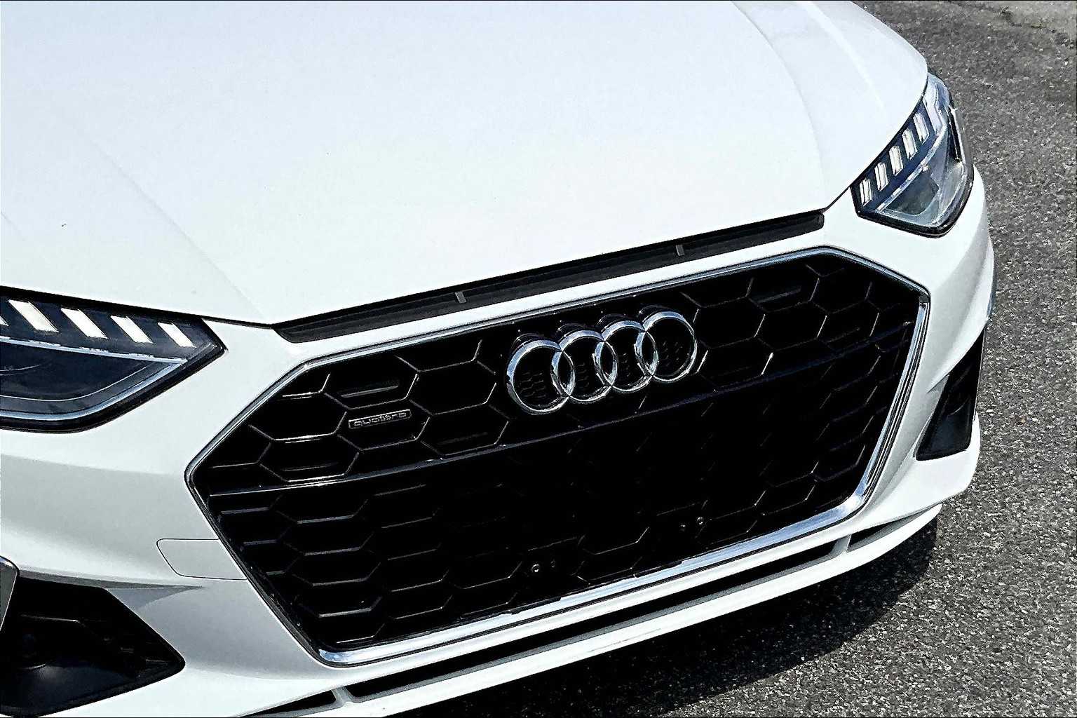 2022 Audi A4 S line Quattro Premium Plus photo 27