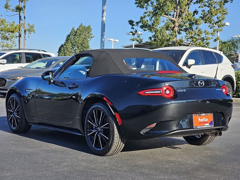 2025 Mazda MX-5 Miata Miata Grand Touring photo 10