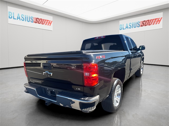 2019 Chevrolet Silverado 1500 LT photo 3